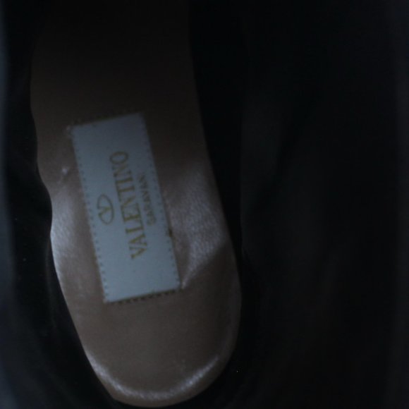 NEW Valentino Garavani Rockstud Ankle Bootie - Picture 13 of 15